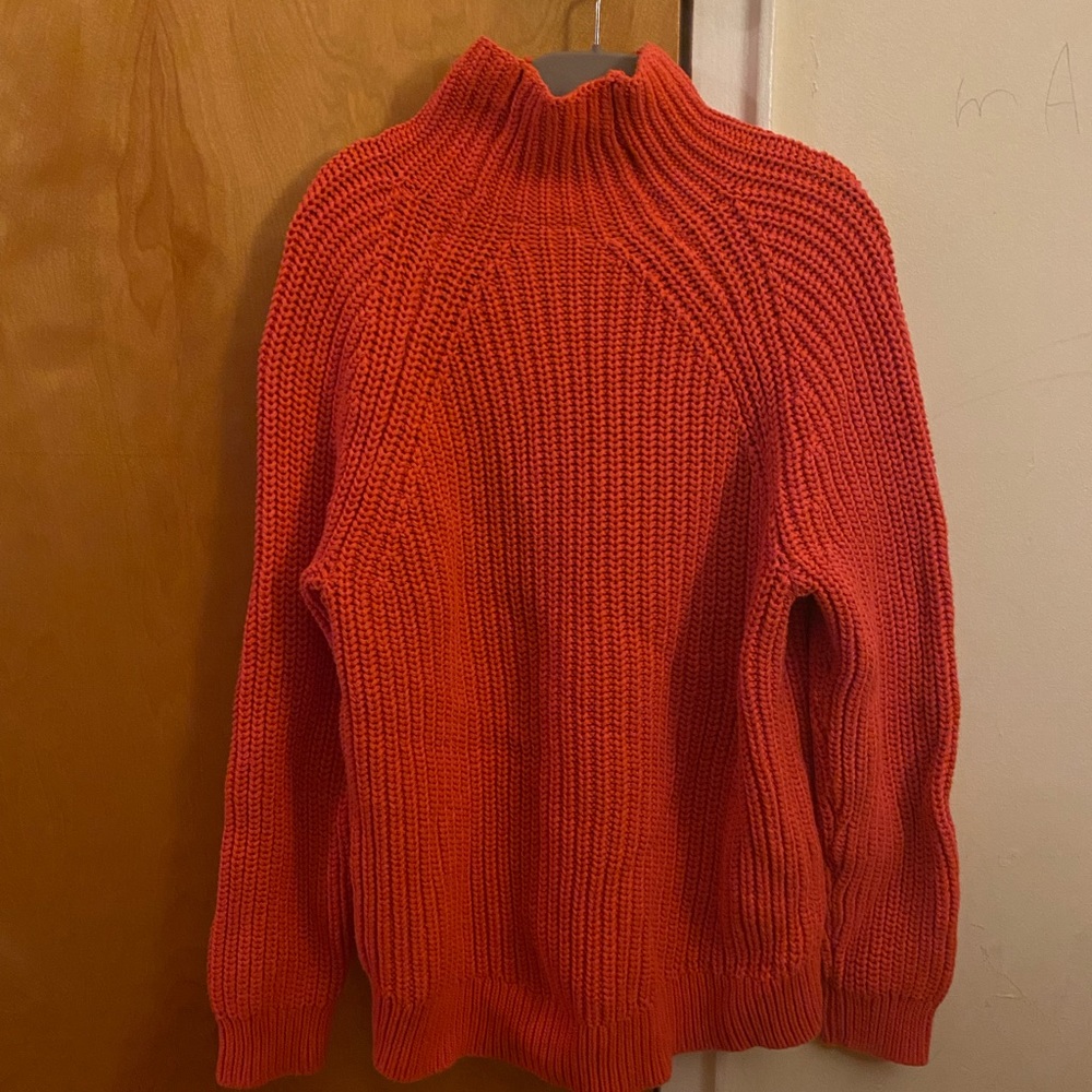 Coral Sweater. EUC Medium